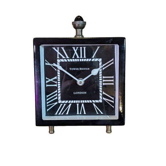 Tower bridge London table clock black on black, brass and bronze. Featuring glas - Picture 1 of 6